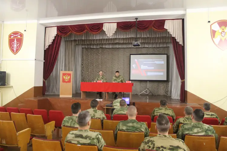 СБОРЫ ЛУЧШИХ НАЧАЛЬНИКОВ КАРАУЛОВ ИЗ ВОИНСКИХ ЧАСТЕЙ ПО ОХРАНЕ ВГО И СГ СИБИРСКОГО ОКРУГА РОСГВАРДИИ ПРОШЛИ В КРАСНОЯРСКОМ КРАЕ