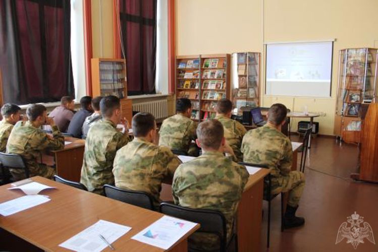 В Железногорске росгвардийцы написали экономический диктант 