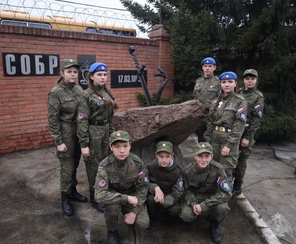 Красноярские сотрудники СОБР провели «День открытых дверей»