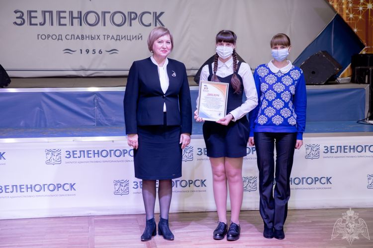  В Зеленогорске семья военнослужащих стала победителем конкурса «Всей семьей со школой Росатом»