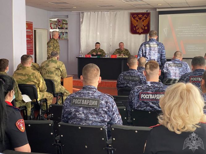 Командующий Сибирским округом Росгвардии проинспектировал подразделения ведомства , расположенные на севере Красноярского края 