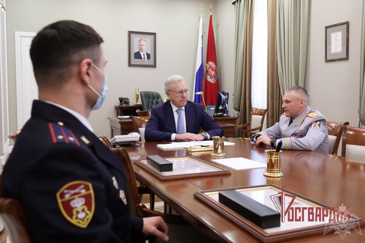 Губернатор Красноярского края поздравил сотрудников Росгвардии с профессиональным праздником