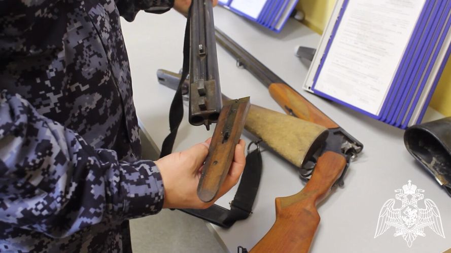 В Красноярском крае сотрудники Росгвардии продолжают проверки владельцев оружия 
