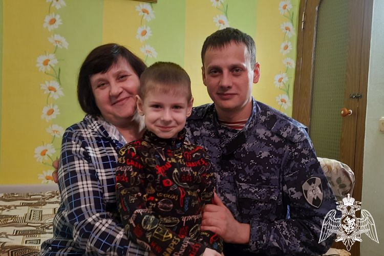 Сотрудники Росгвардии присоединились к ведомственной акции «С любовью к маме»