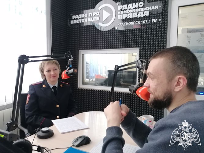 В преддверии Дня защитника Отечества представители Росгвардии выступили в теле- и радиоэфирах красноярских программ