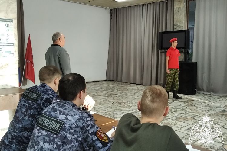 Сотрудники Росгвардии приняли участие в конкурсах по строевой подготовке