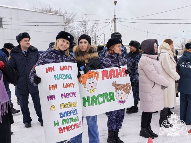 Сотрудницы Росгвардии приняли участие в автопоединке «Девушки в погонах»