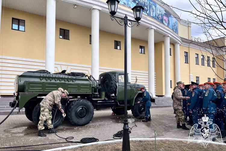 В Железногорске прошли занятия с курсантами академии МЧС