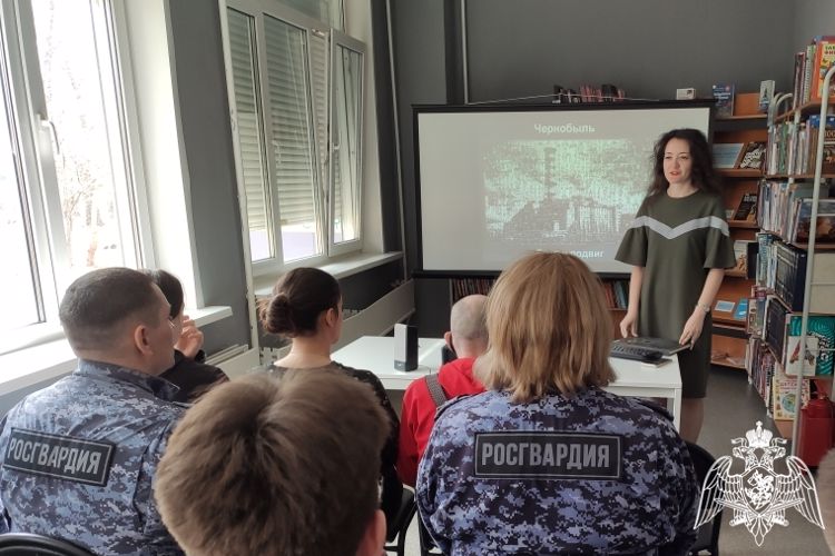 В Красноярском крае сотрудники и военнослужащие Росгвардии приняли участие в мероприятиях, приуроченных Международному дню памяти жертв аварий и катастроф