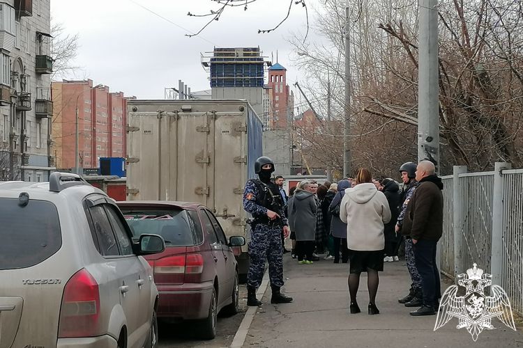 Росгвардия провела межведомственные учения на объекте образования в Красноярске
