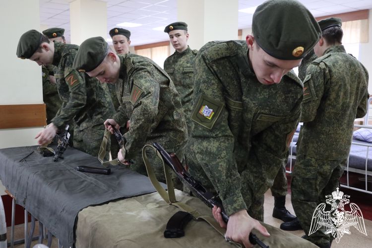 На базе Красноярского соединения Росгвардии прошел 2-ой этап проекта   «Я - солдат»