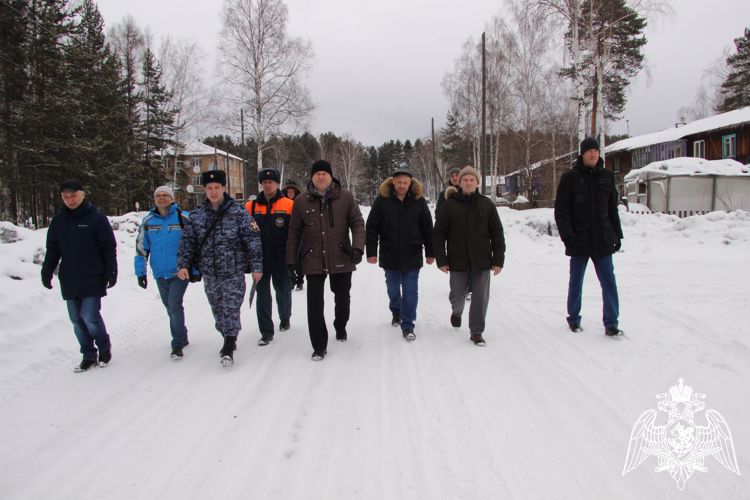 Руководитель туруханского отдела лицензионно-разрешительной работы Росгвардии принял участие в выездных заведениях комиссий