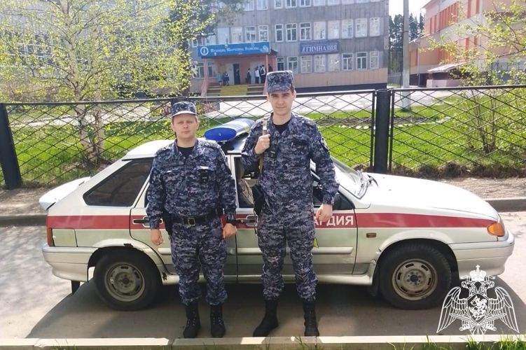 Красноярские сотрудники Росгвардии обеспечили безопасность «Последних звонков»