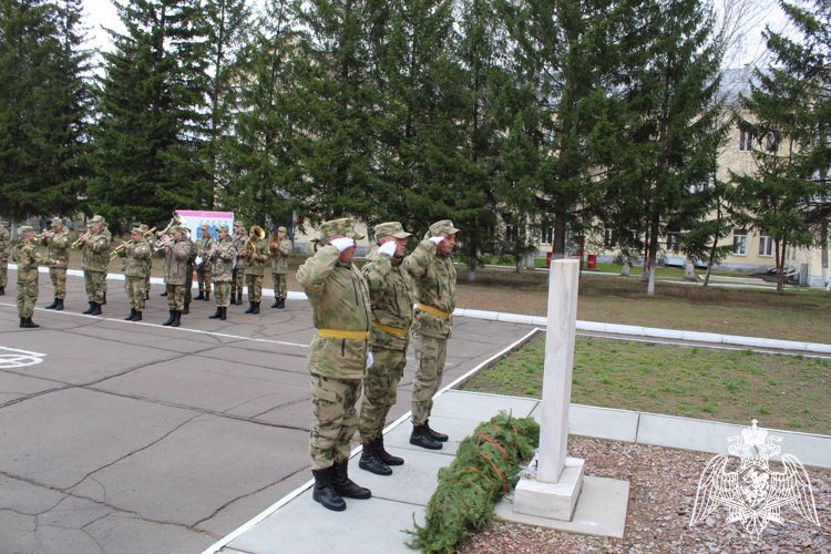 Железногорские военнослужащие почтили память Героя России Александра Галле