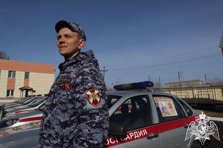 Сотрудники Управления Росгвардии по Красноярскому краю поддержали патриотическую акцию «Бессмертный автополк», приуроченную ко Дню Победы