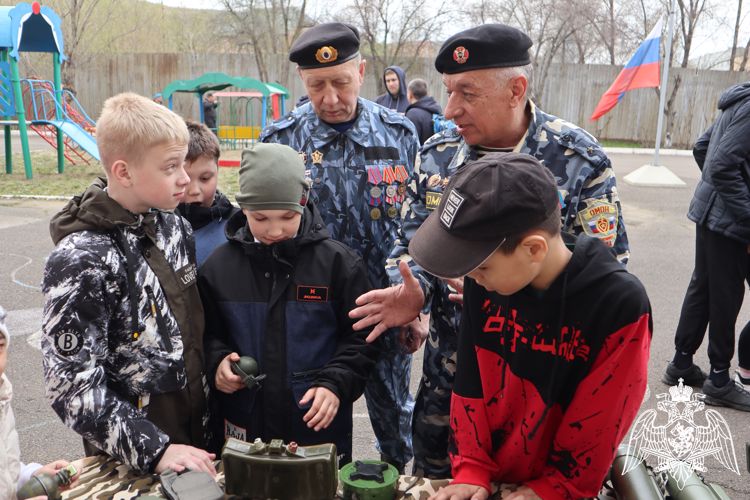 Ветераны спецподразделения Управления Росгвардии по Красноярском краю приняли участие в марафоне «Память жива»