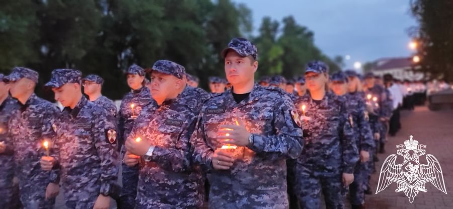В Красноярском крае  сотрудники и военнослужащие Росгвардии приняли участие в мероприятиях, посвященных Дню Памяти и скорби