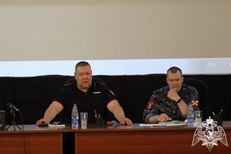 Сотрудники Росгвардии провели занятия по безопасности с представителями высших учебных заведений