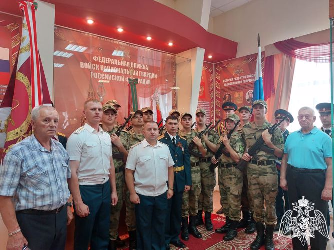 В красноярской воинской части Росгвардии призывники приняли присягу