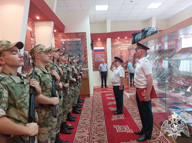 В красноярской воинской части Росгвардии призывники приняли присягу