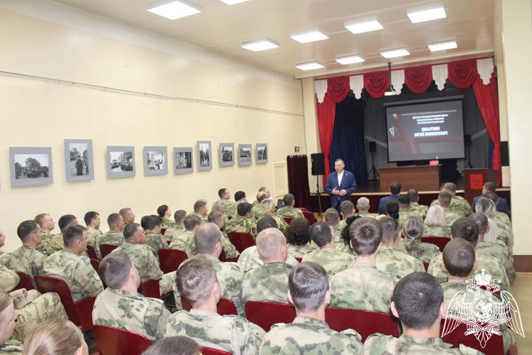 Председатель комитета Госдумы по обороне отметил достижения  военнослужащих Сибирского округа Росгвардии