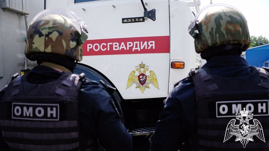 ОМОН Управления Росгвардии по Красноярскому краю совместно с зеленогорскими и краевыми сотрудниками полиции задержали подозреваемых в разбойном нападении