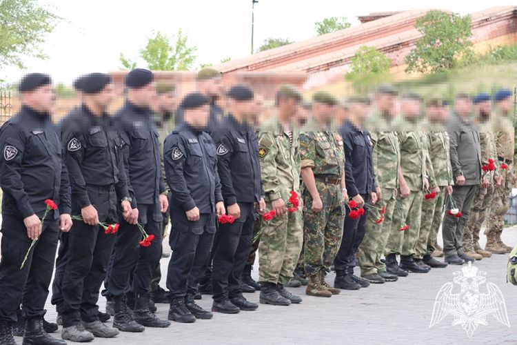Сотрудники и военнослужащие Росгвардии приняли участие в торжественном мероприятии, посвященном Дню Сил специального назначения