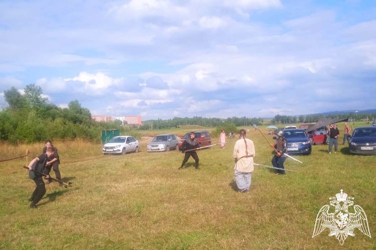 Военнослужащий Росгвардии принял участие в фестивале авторской песни