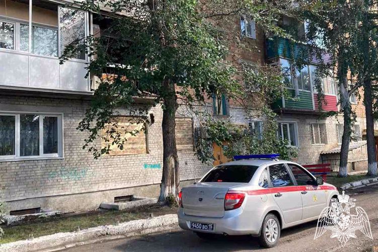 Росгвардейцы сохранили имущество эвакуированных из-за взрыва бытового газа жителей Канска