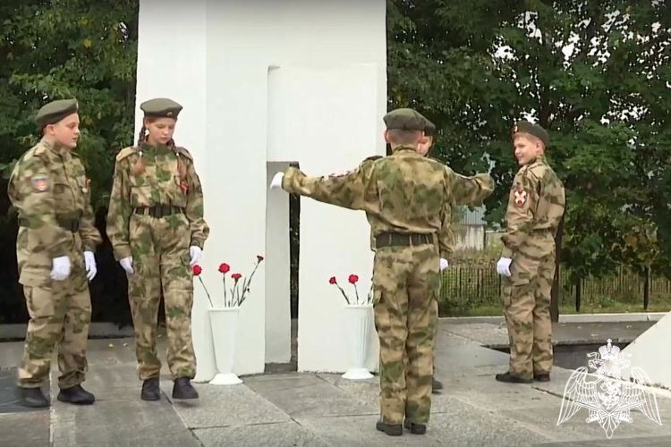 Росгвардейцы в Зеленогорске присоединились к мероприятию, посвященному окончанию Второй мировой войны