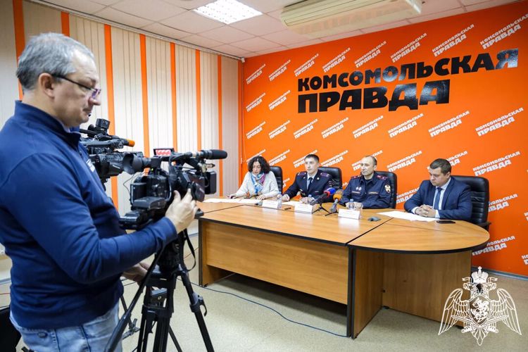 Офицер Росгвардии стал участником межведомственной пресс-конференции по вопросам в сфере оборота оружия в Красноярске