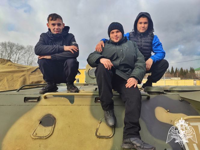 В Зеленогорске на базе воинской части Росгвардии прошёл Всероссийский День призывника 