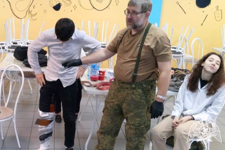 Военнослужащие Росгвардии побывали в гостях у красноярских школьников