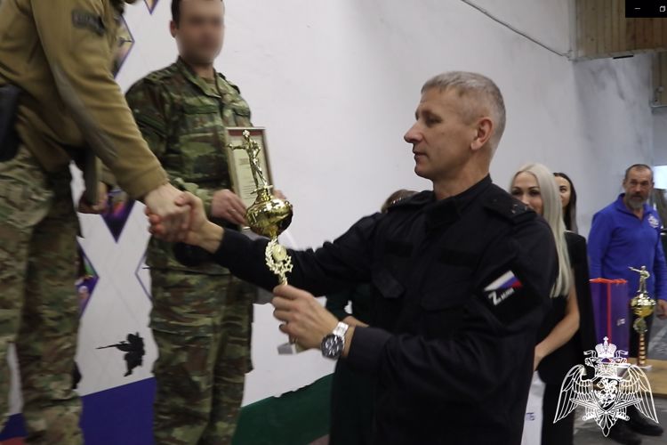 Кубок по стрельбе состоялся среди сотрудников краевых спецподразделений 