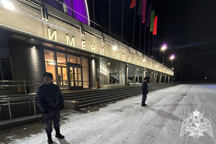 В Красноярске сотрудники Росгвардии обеспечили охрану общественного порядка матча по волейболу
