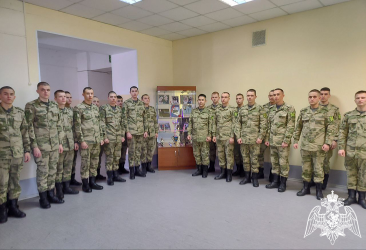В Красноярском крае росгвардейцы приняли участие в торжественных церемониях в День героев Отечества
