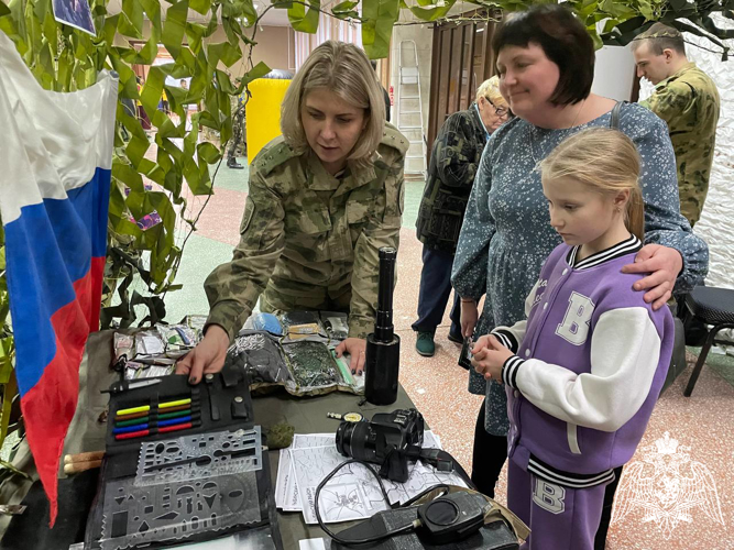 В Зеленогорске военнослужащие Росгвардии приняли участие в городском марафоне «ZA НАШИХ!»