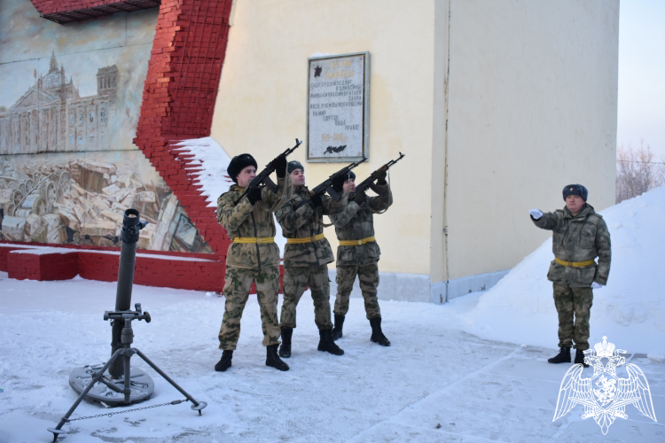 В Железногорске военнослужащие Росгвардии приняли участие в  мероприятиях, посвященных Дню снятие блокады Ленинграда