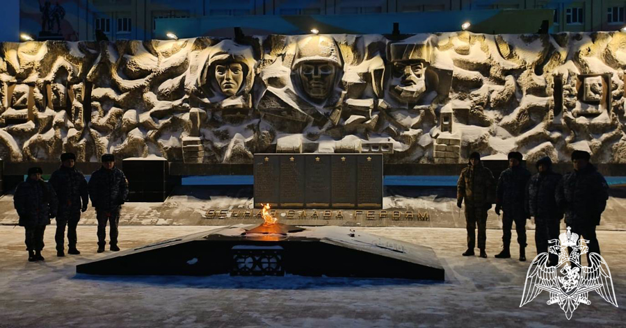 Сотрудники и военнослужащие Росгвардии Красноярского края почтили память павших в годы блокадного Ленинграда