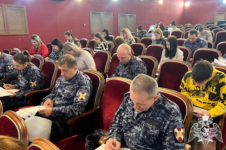 В Красноярском крае военнослужащие и сотрудники Росгвардии написали «Диктант Победы»