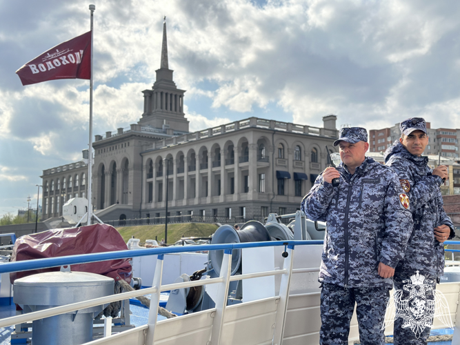 Росгвардейцы обеспечат безопасность туристов в период круиза на теплоходе «Максим Горький»