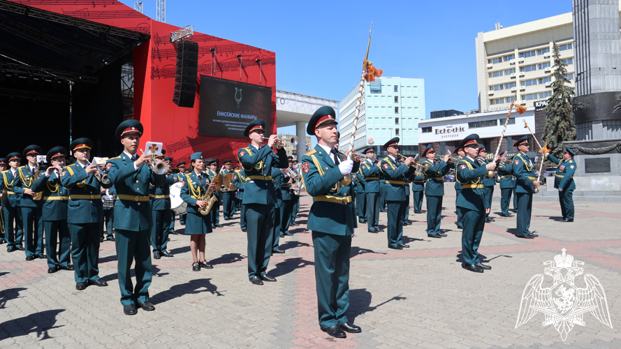 В Красноярске впервые состоялся фестиваль военных оркестров Сибирского округа Росгвардии