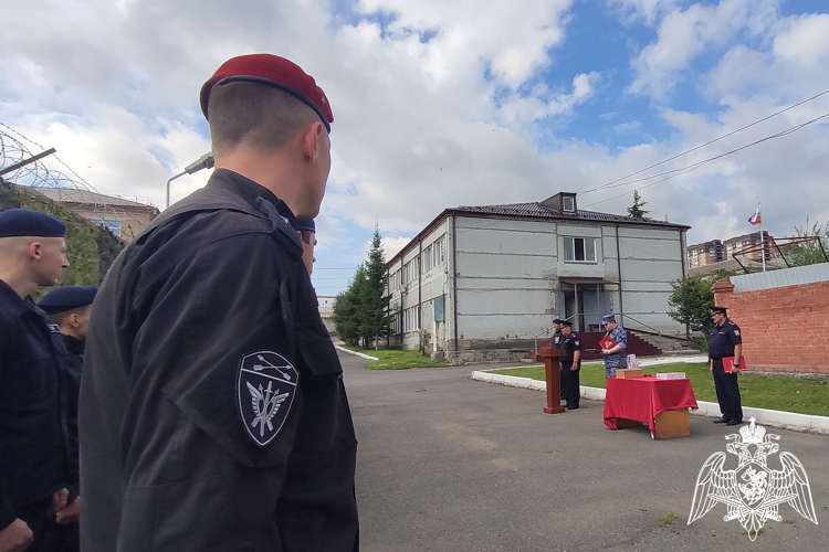 Годовщину образования отряда отметили сотрудники красноярского СОБР Росгвардии