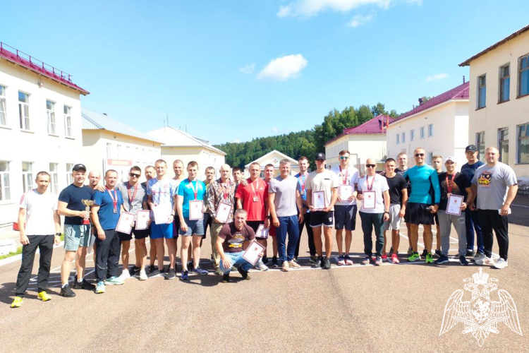 В Красноярске прошел чемпионат по летнему офицерскому троеборью среди воинских частей Красноярского соединения Росгвардии