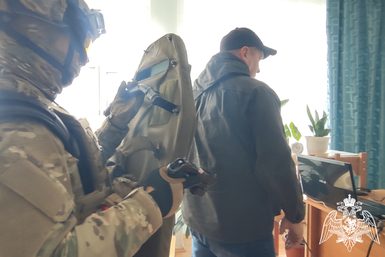 В Красноярске Росгвардия приняла участие во Всероссийских учениях на объекте образования