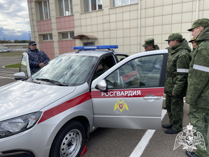 Красноярские кадеты посетили подразделение  вневедомственной охраны Росгвардии