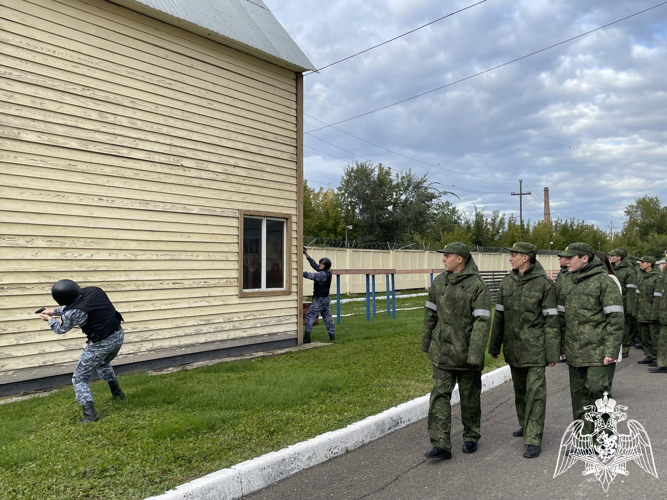 Красноярские кадеты посетили подразделение  вневедомственной охраны Росгвардии