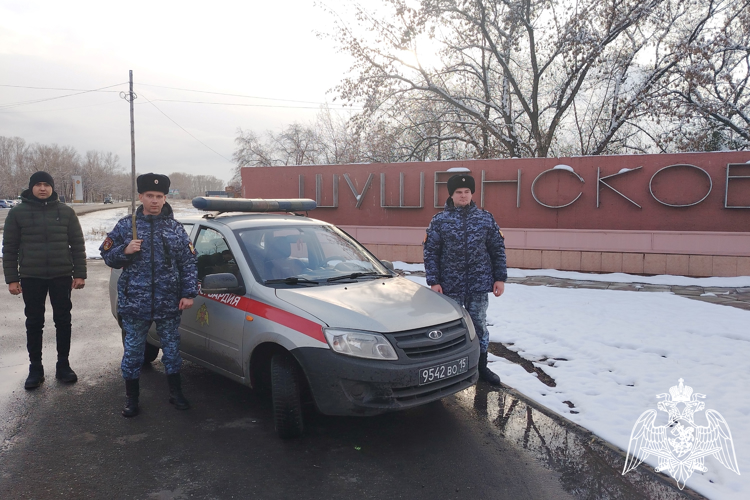Сотрудники Росгвардии в Красноярском крае пришли на помощь пожилому мужчине с признаками инсульта