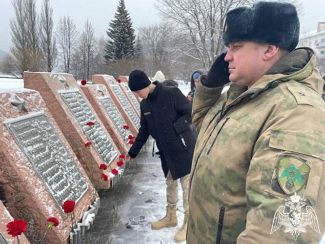 В День неизвестного солдата росгвардейцы  почтили память погибших воинов