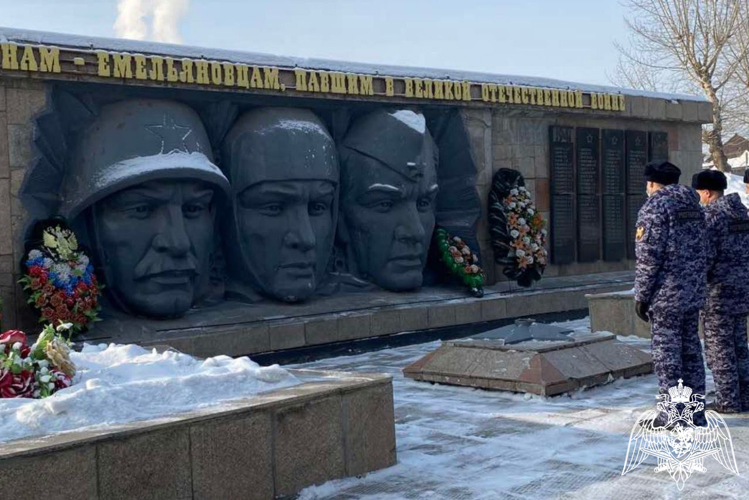 В День неизвестного солдата росгвардейцы  почтили память погибших воинов
